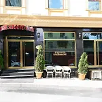 Hotel Grand Umit 2*