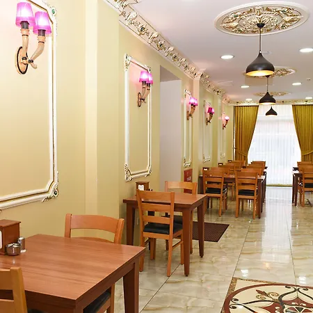 غراند أوميت فندق 2*