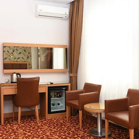 غراند أوميت 2*